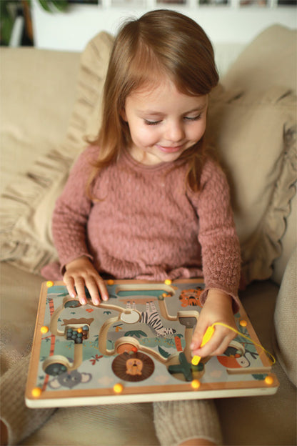 Labirint Magnetic din Lemn "Safari" - Joc de Motricitate (Small Foot)