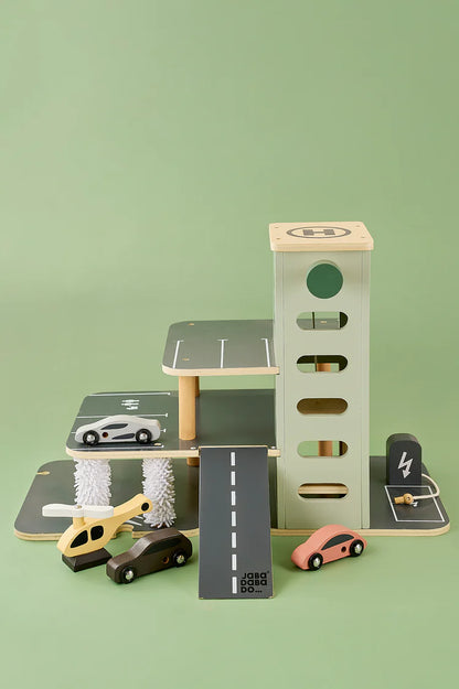 Garaj de Parcare cu Heliport și Pistă de Curse - Jabadabado