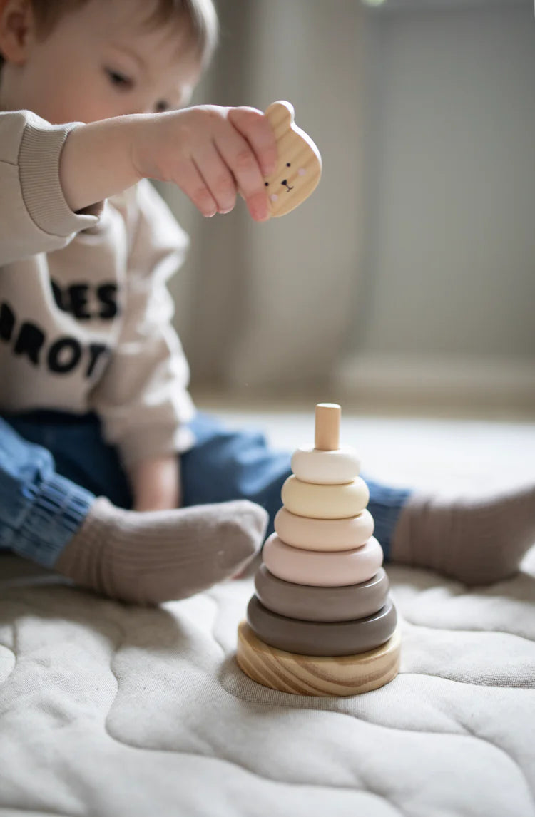 Turn de Stivuit din Lemn - Ursulețul Teddy (Jabadabado)