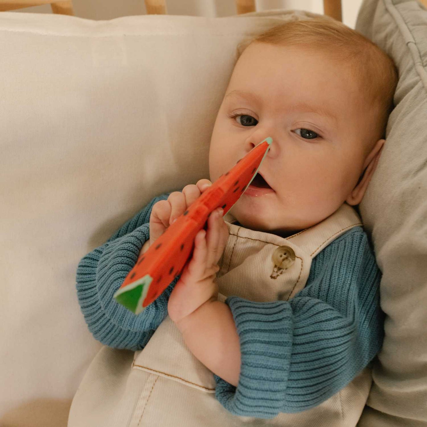 Jucărie Dentiție și Baie Bebe din Cauciuc Natural - Wally the Watermelon (Oli & Carol)