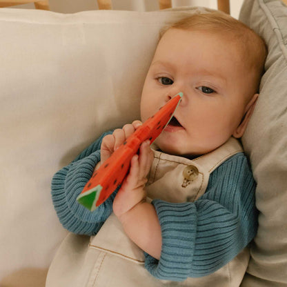 Jucărie Dentiție și Baie Bebe din Cauciuc Natural - Wally the Watermelon (Oli & Carol)